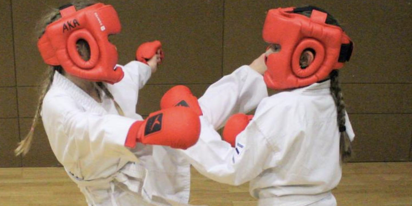 Combat karate enfant