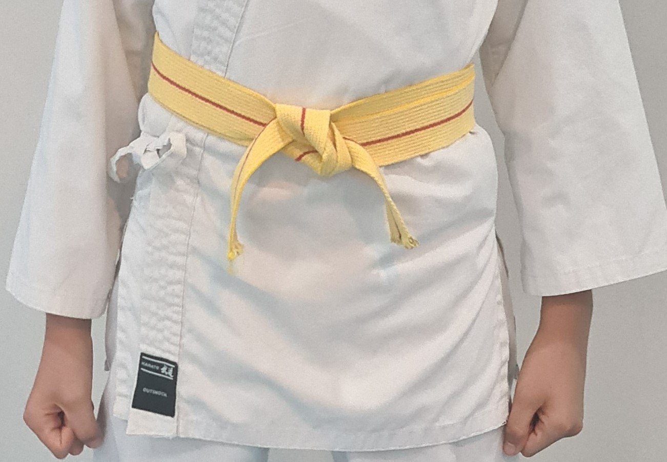 ceinture jaune karaté